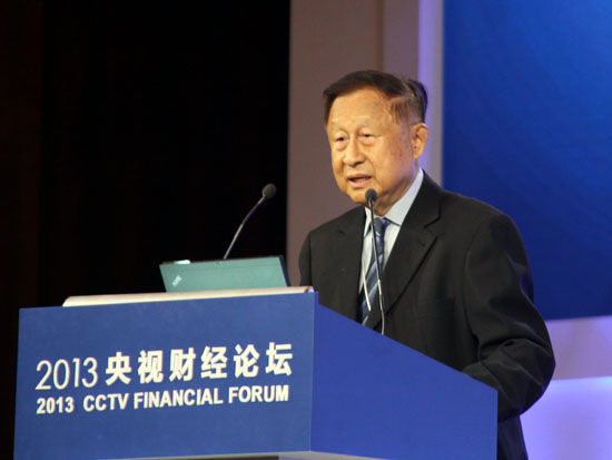 中國經(jīng)濟體制改革基金會高尚全：計劃經(jīng)濟低效 向市場經(jīng)濟轉變?nèi)孕枥^續(xù)深化